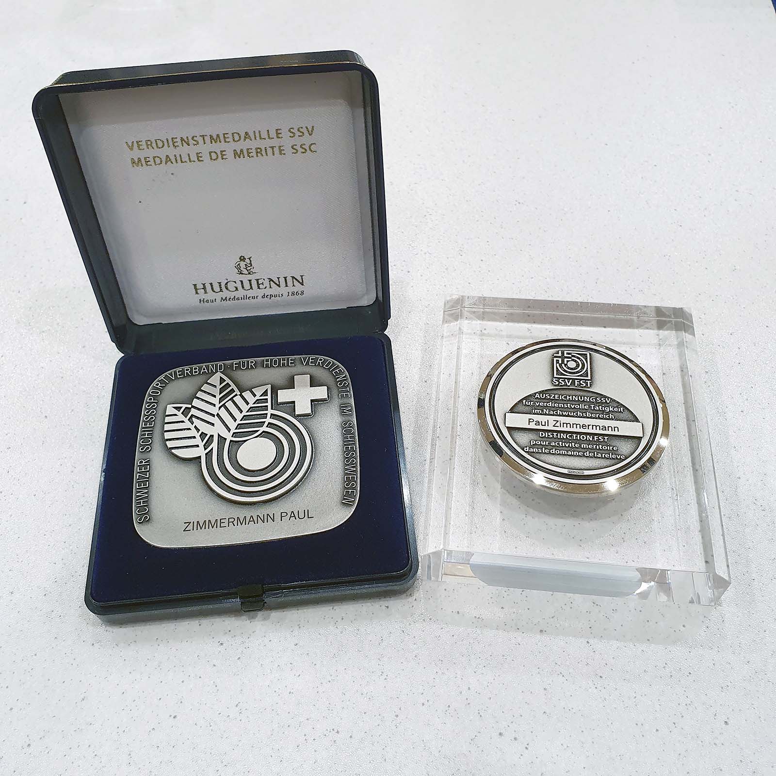 Paul Zimmermann erhält die SSV Verdienstmedaille